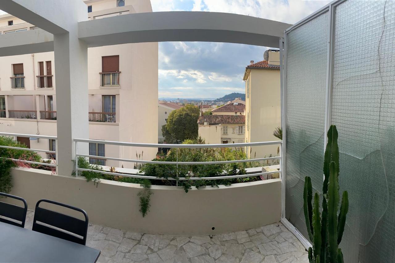 Terrasse Plein Sud - Chaleureux En Centre Ville Hyères Kültér fotó